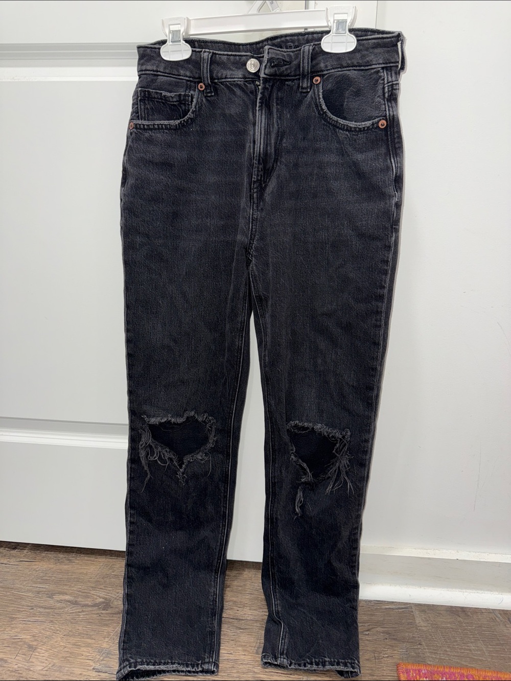 American Eagle Outfitters Strigid Mom Jeans - Charcoal